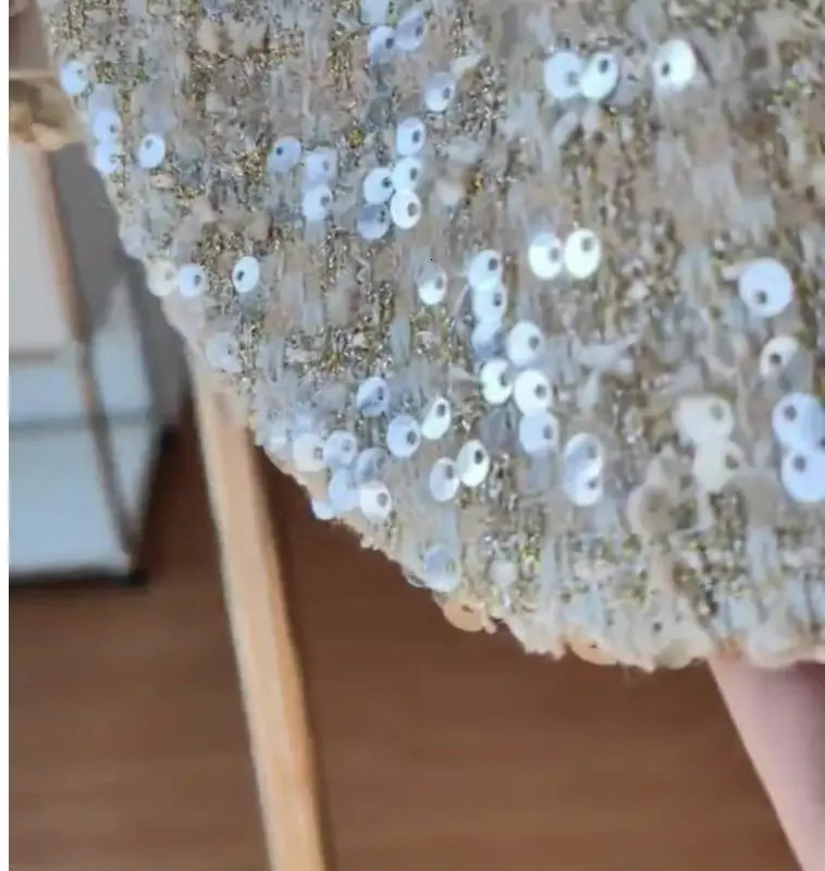 Women's Jackets KUSAHIKI Elegant Chic Blingbling Sequins Short Coat 2023 Autumn Korean Fashion Long Slevee Oneck Outwear Cardigan 231011