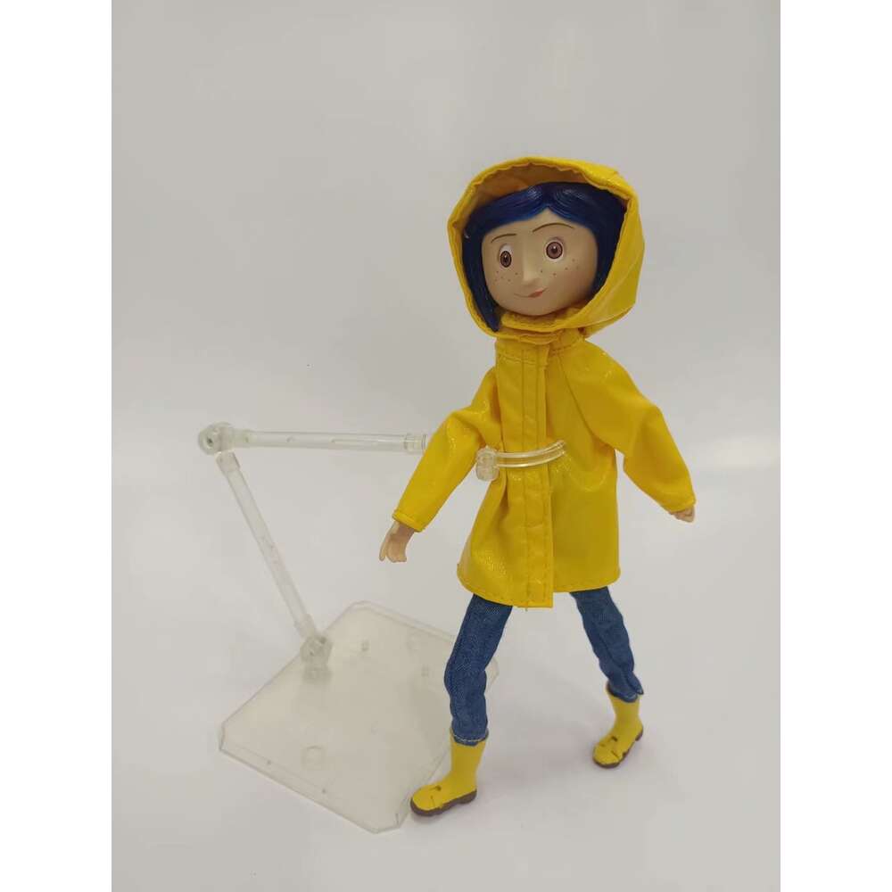 Mascot Costumes Neca Figure Coraline Doll the Secret Door Coraline Y La Puerta Secreta Raincoat Striped Shirt Toy Action Figure Model Toys Decor