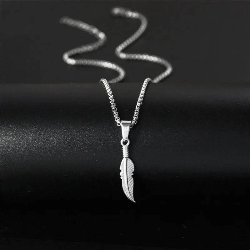 Chokers Stainless Steel Necklaces Long Feathers Hip Hop Pendant Chain Choker Charm Fashion Necklace for Men Jewelry Party Friends Gift 231012