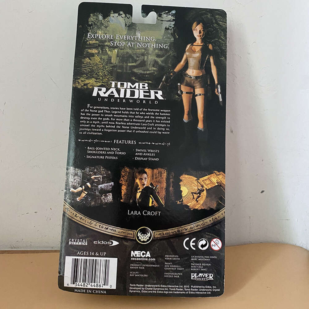 Mascot Costumes Neca Figure Tomb Raider Underworld Lara Croft Action Figure Model Toys 18cm Bookshelf Ornament Christmas Present for Children
