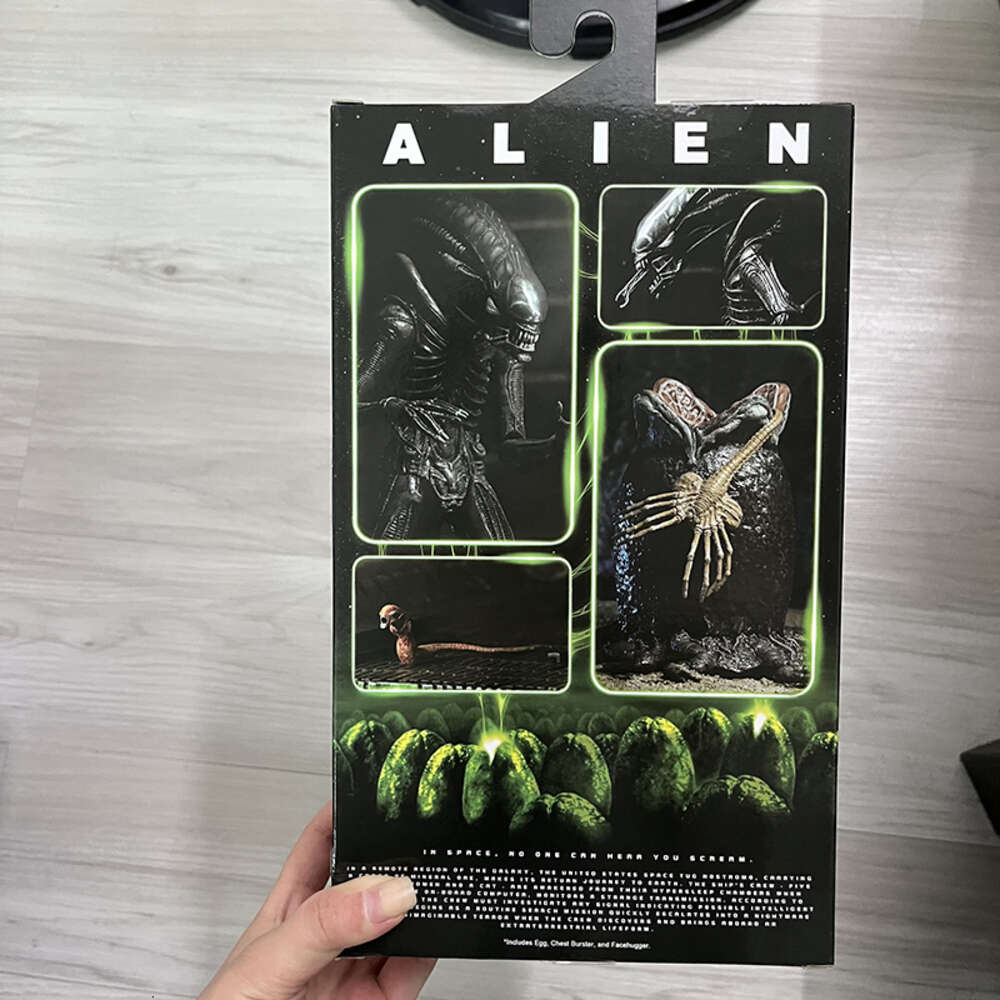 Mascot Costumes Neca Figure Big Chap Alien Action Figure Ultimate 40th Anniversary Egg Faceher Alien Figurine Model Toys 22cm Desk Decoration