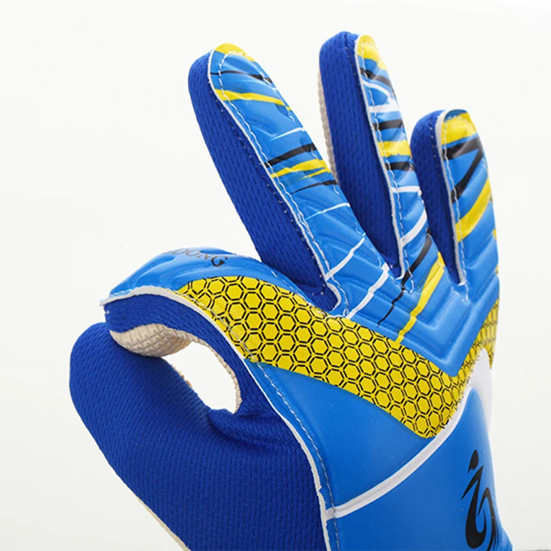Sports Gloves Kid's soccer goalkeeper gloves guantes de portero for children 5-16 years old soft goalkeeper gloves children riding scooters sp 23