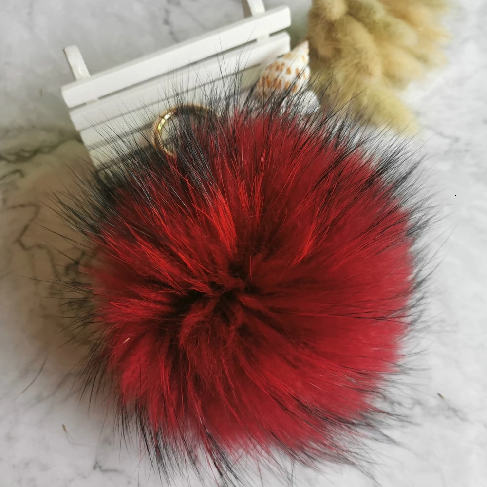 Keychains Lanyards Big 15cm Fluffy Real Fur Ball Pom Poms Natural Pompom Leather Strap Keychain Key Chain Ring Pendant For Women Charm f278 231012