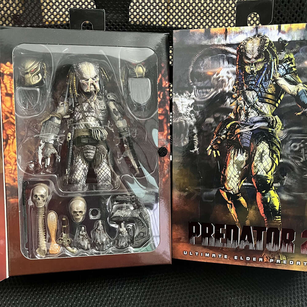 Mascot Costumes Original Neca Ultimate Elder Predator Action Figure Model Toys Joint Movable Horror Doll Christmas Present for Children