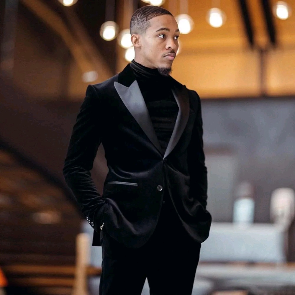 Fashion Mens Suits Slim Fit Groomsmen Wedding Tuxedos 2 Pieces Black Peaked Lapel Formal Suit With Jacket And Pants