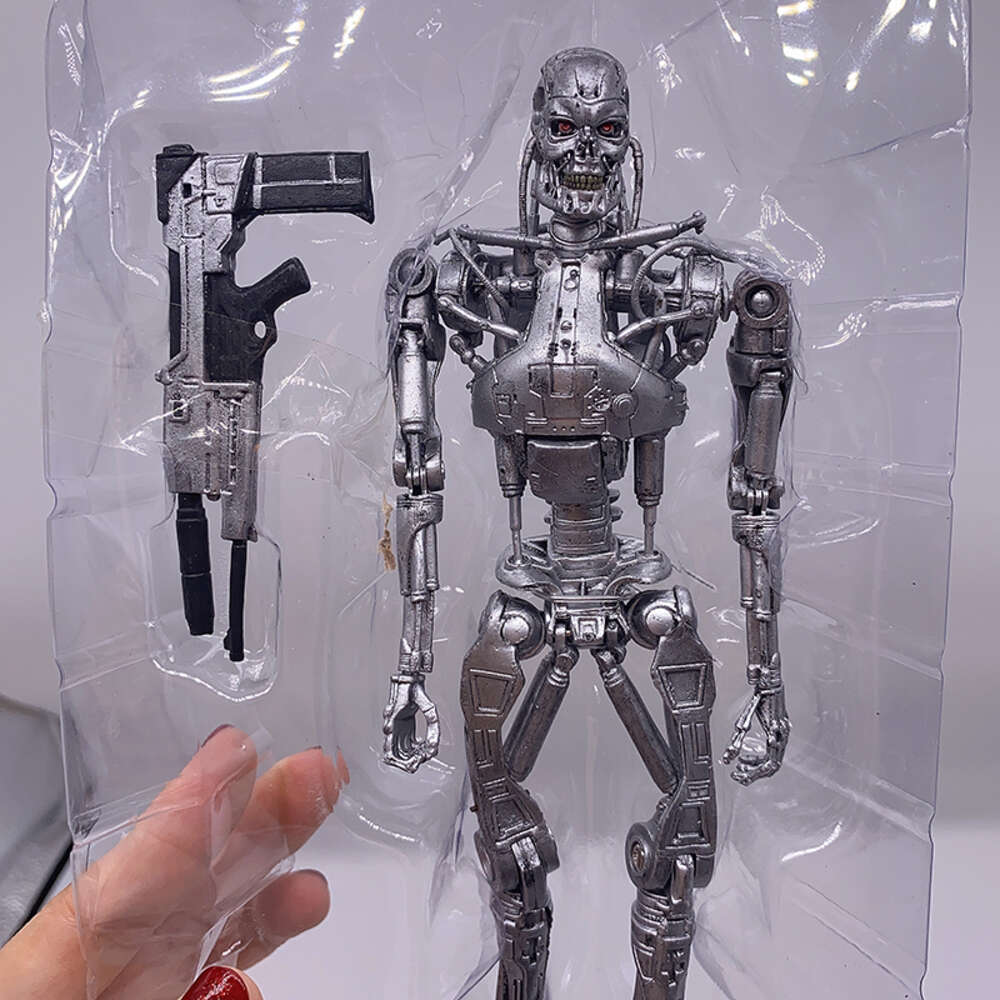 Mascot Costumes Neca Figure the Terminator Figure T-800 T-1000 Endoskeleton Pvc Action Figure Model Toys 18cm Bookshelf Ornament Gift for Kids