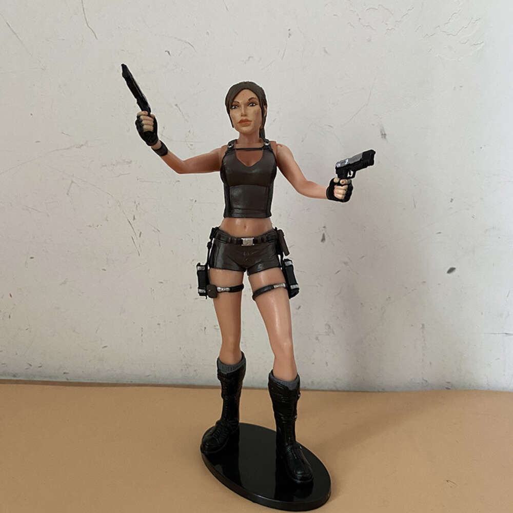 Mascot Costumes Neca Figure Tomb Raider Underworld Lara Croft Action Figure Model Toys 18cm Bookshelf Ornament Christmas Present for Children