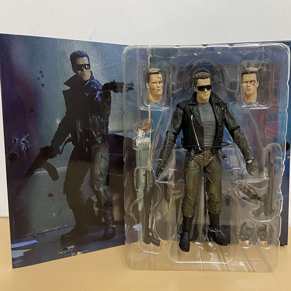 Mascot Costumes Neca Figure Terminator T-800 Figure Judgment Day Arnold Schwarzenegger Action Figure Model Toys Joint Movable Doll Gift for Kids