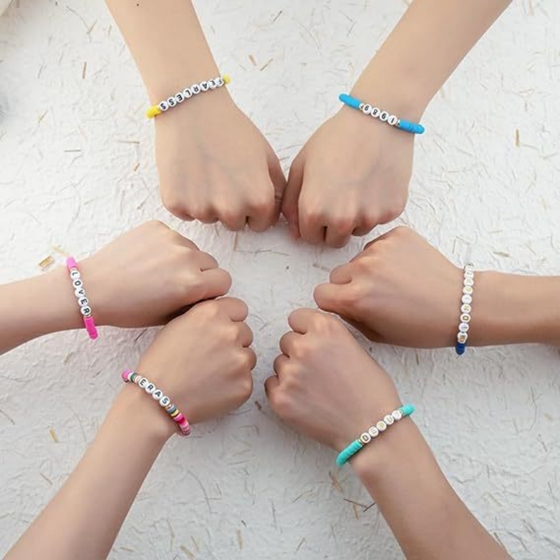 11pcs Taylor Swiftie Friendship Bracelets Set Surfer Heishi Beads Strands Fearless Letter Charm Stackable Soft Clay Boho Wristband Beach Jewelry Gift 