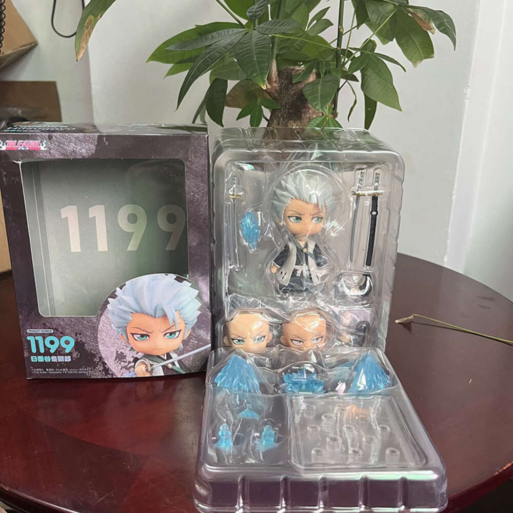 Mascot Costumes Gk Bleach Ichigo Kurosaki Hitsugaya Toushirou Figure Ichigo Kurosaki 1199 Hitsugaya Toushirou 991 Action Figure Model Toys Decor