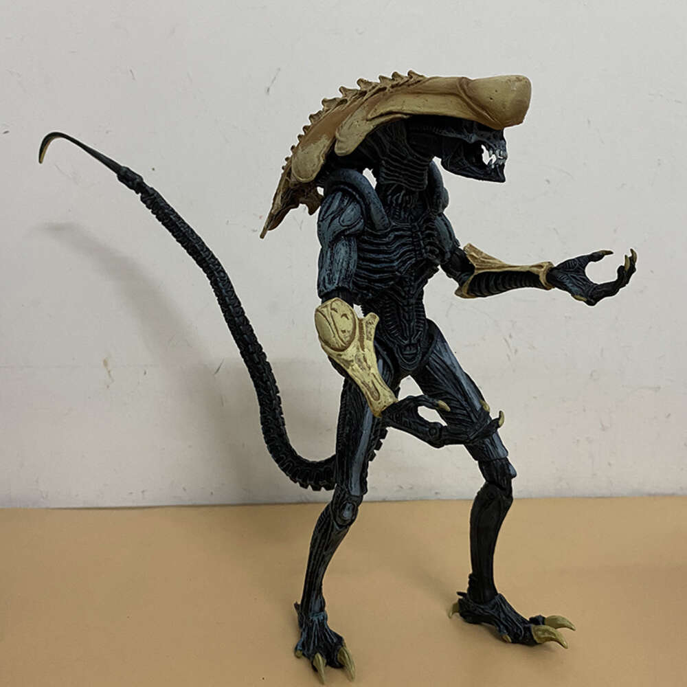 Mascot Costumes Neca Figure Alien Vs Predator Chrysalis Arachnoid Razor Claws Alien Warrior Alien Action Figure Model Toys Bookshelf Decor Gift
