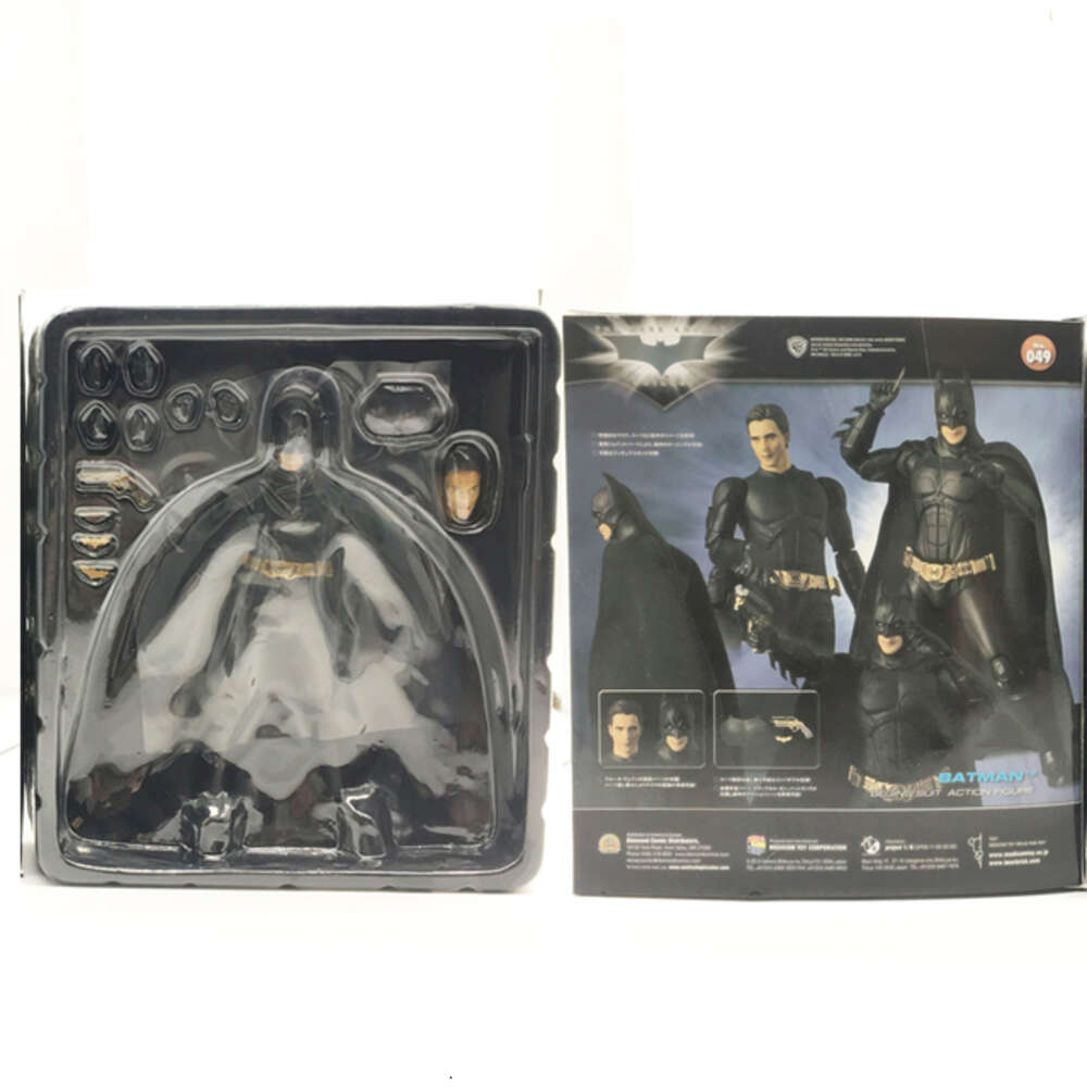 Mascot Costumes the Dark Knight Bruce Wayne Mafex 049 Figure Begins Suit Movie Tv 1989 Action Figure Model Toys Joint Movable Bookshelf Decor