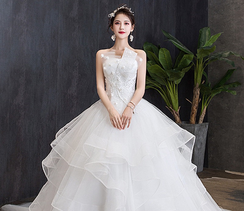 Wedding Dresses Champagne Color Off Shoulder bridal gown new style Wedding Boutiques