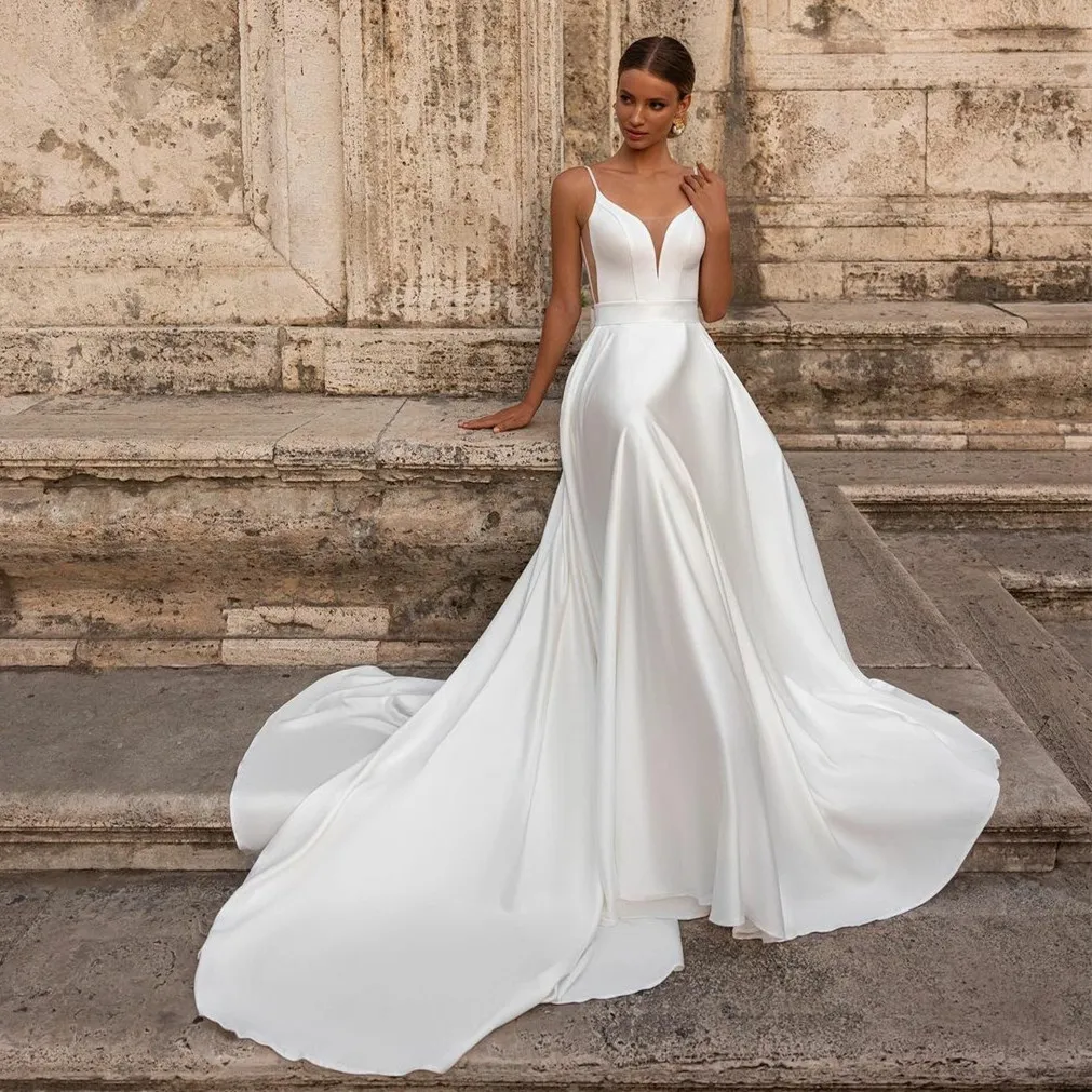 Elegant Long V Neck Satin Plus Size Wedding Dresses Sleeveless with Bow A Line Sweep Train Bridal Gowns for Women
