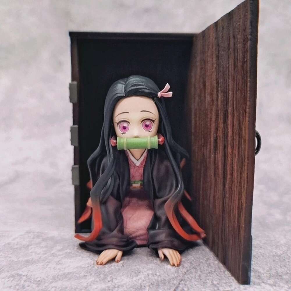 Mascot Costumes 9cm Anime Figure Demon Slayer Kamado Nezuko Baby Form Kneeling Pose with Box Model Dolls Toy Gift Collect Boxed Pvc Material
