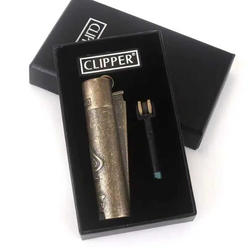 Lighters New Clipper Spades A Metal Fireless Butane No Gas Jet Torch Lighter Portable Grinding Wheel Flint Inflatable Men's Gift