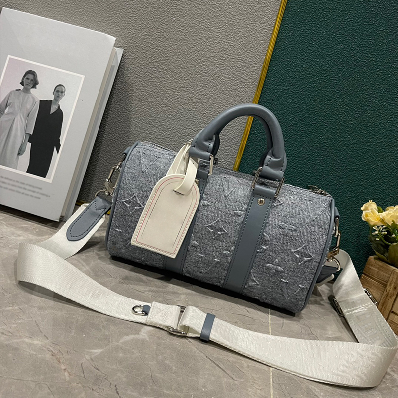 Designer handbag Brand Oxford cloth luxury totes designer Boston bag women Fashion Wide shoulder strap Crossbody bag Casual high quality Large capacity Travel bag