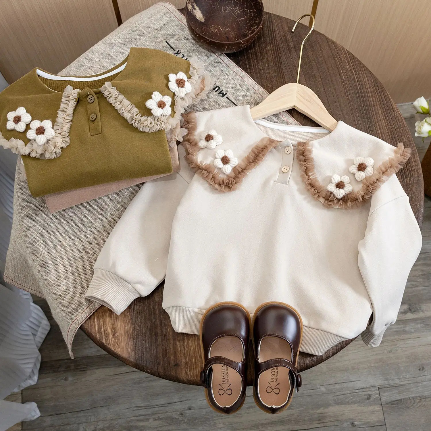 Cardigan Baby Girls Spring Autumn Clothing Fashion3D Flowers Lace Collar Birthday Princess Sweaters Kids Children Clothes Jackets 231013