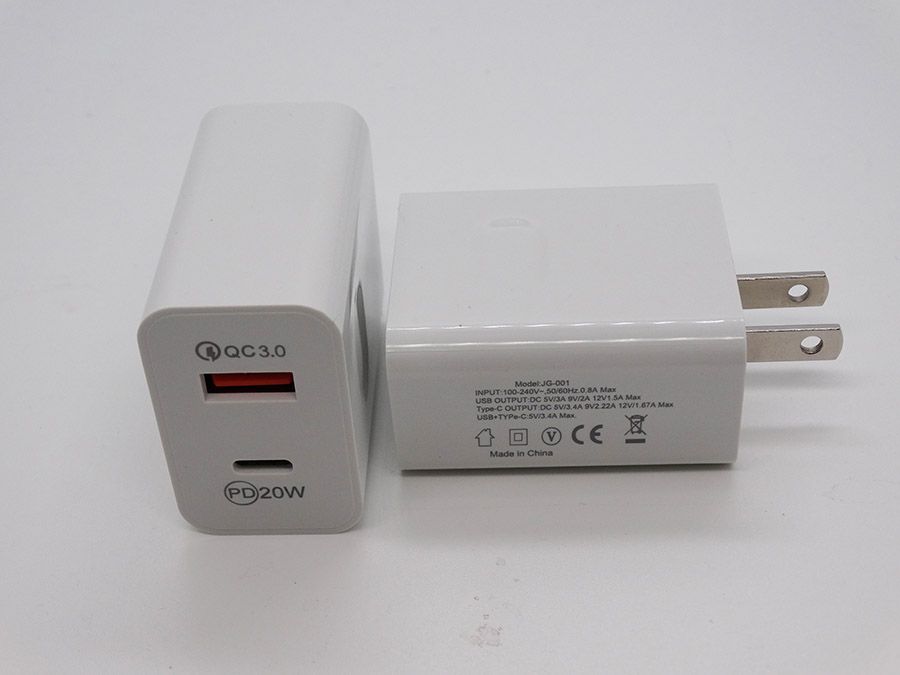 PD20W charger 5V3A European and American standard type-c QC3.0 dual fast charge adapter manufacturer charging head