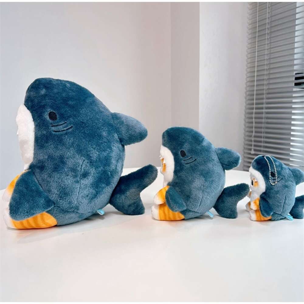 Mascot Costumes 13cm Cute Shark Cat Fried Shrimp Cat Plush Doll Pendant Dolls Beautiful Room Car Bag Decoration Pendant Christmas Gifts Keychain