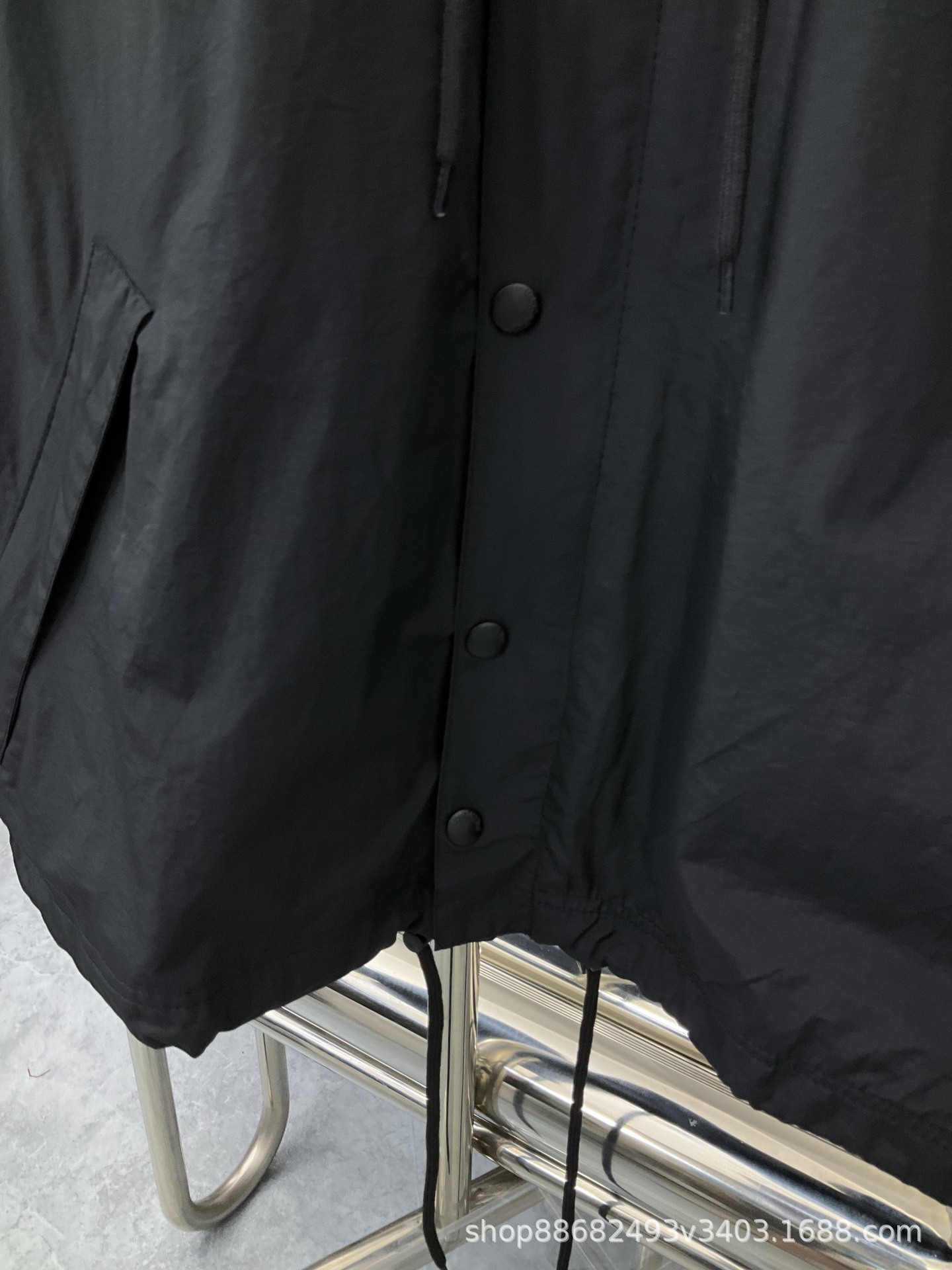 2023ss bale Men Back Slogan Loose Fitting Versatile Jacket Orange Lightning Flame Lettering Printed Men's and Women's Trench Coat Men Loose 