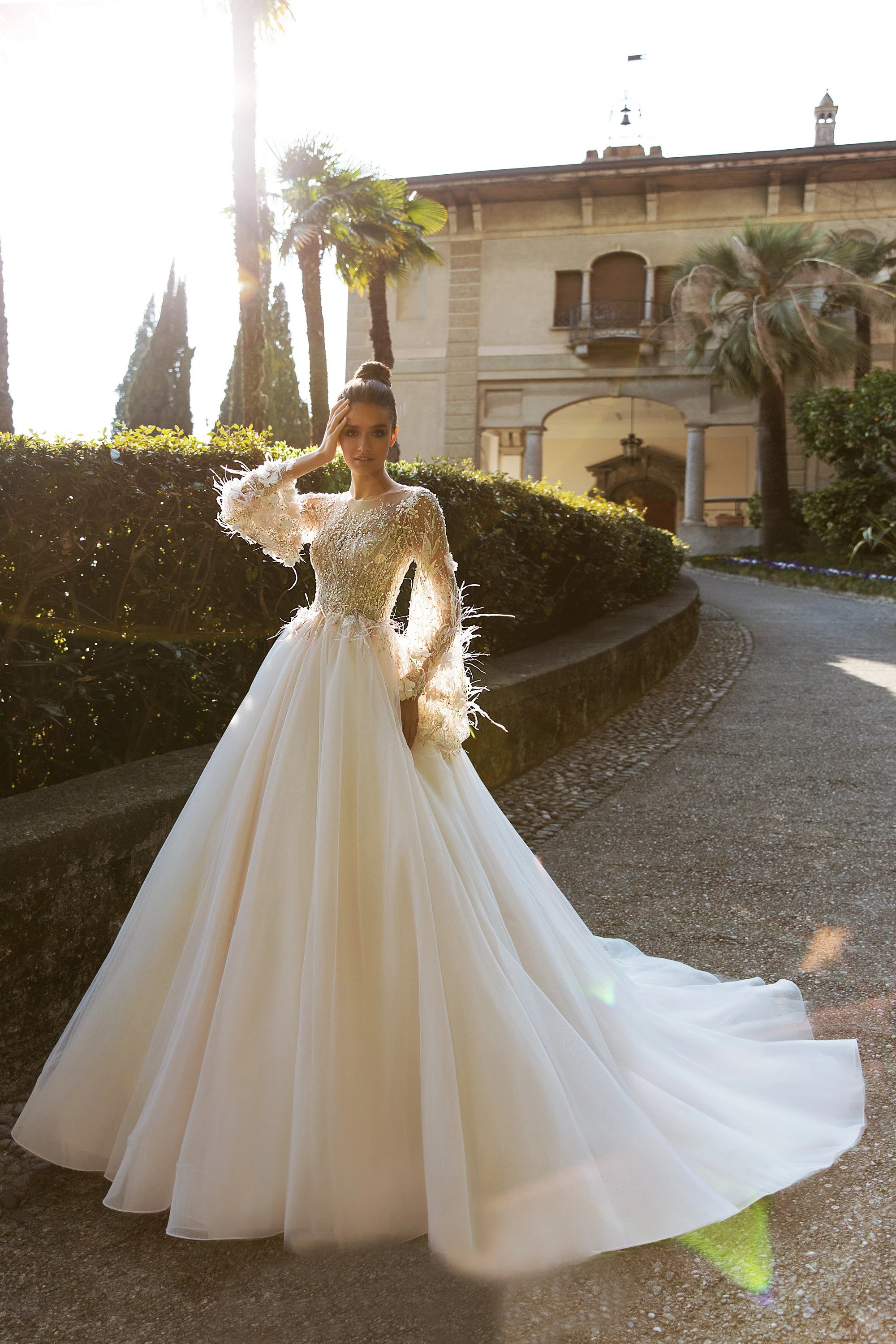 Princess Lace Tulle A Line Wedding Dress O Neck Cap Long Sleeve Feather Boho Bridal Gowns Vestidos De Novia