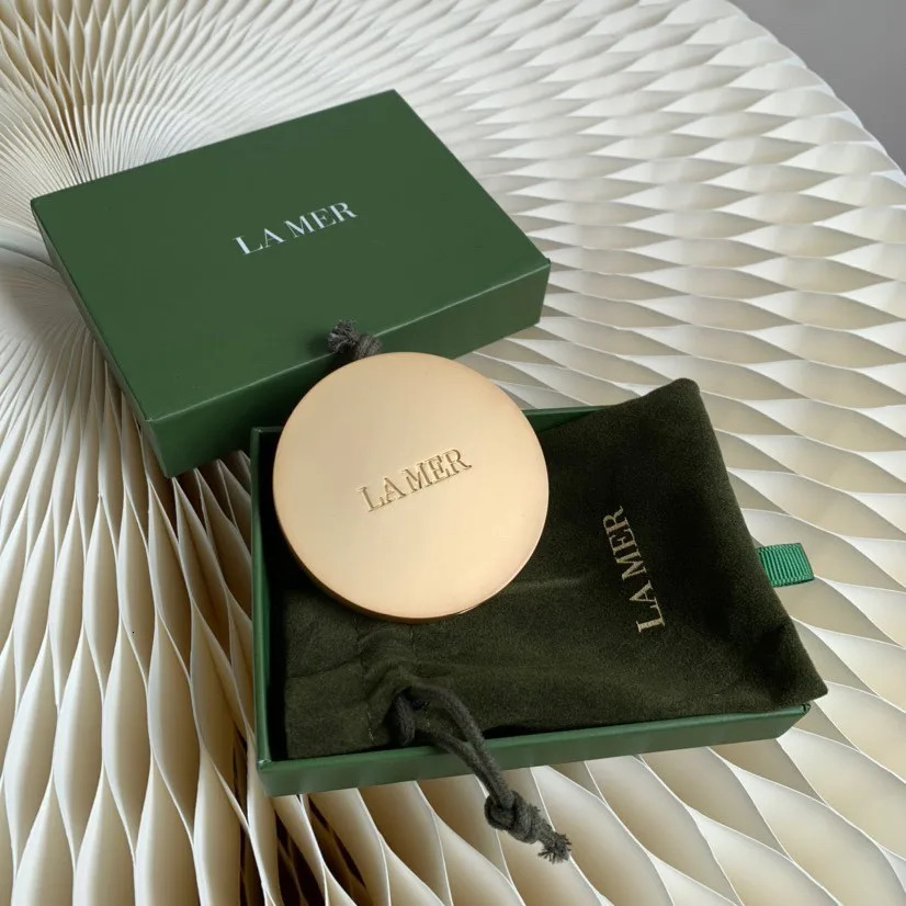 Compact Mirrors Premium Gold Travel Makeup Mirror Stainless Steel Metal Pocket Vanity 2 Sided Women Portable Folding 231013