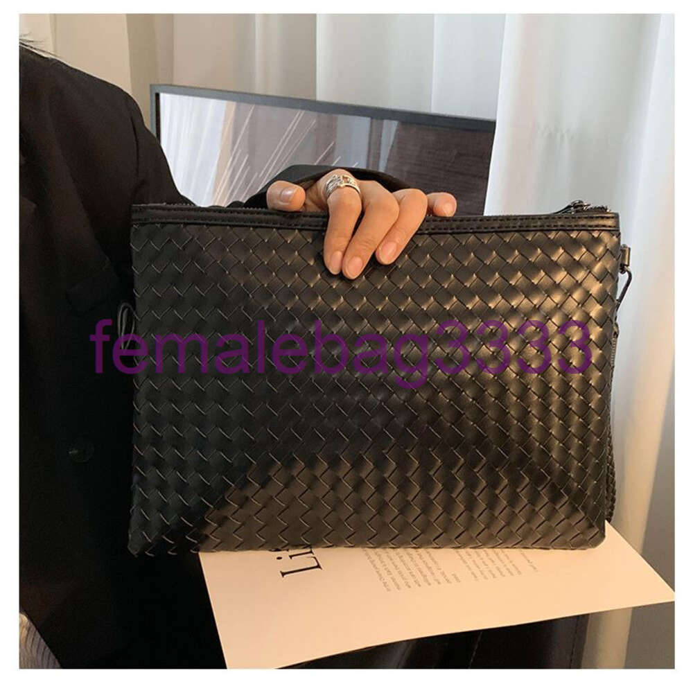 man purse Designer Handbag waist bags Clutch weave Casual Mens Fashion envelope bag large multiple pockets inside hidden zipper pocket