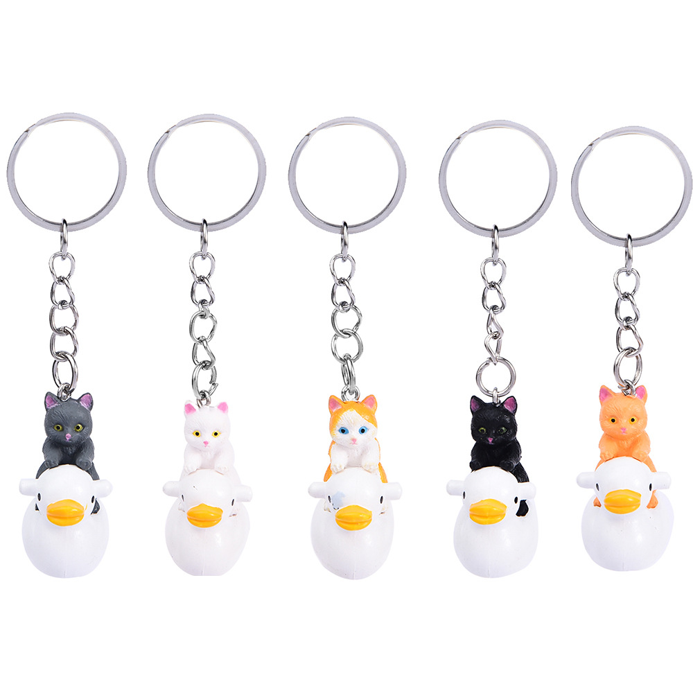 Animal Keyrings Keychains Riding Duck Cat Pendant Key Rings Cute Cartoon Design Car Key Chains Keyfob Bag Charms for Women Men Gift DIY Fashion Jewelr