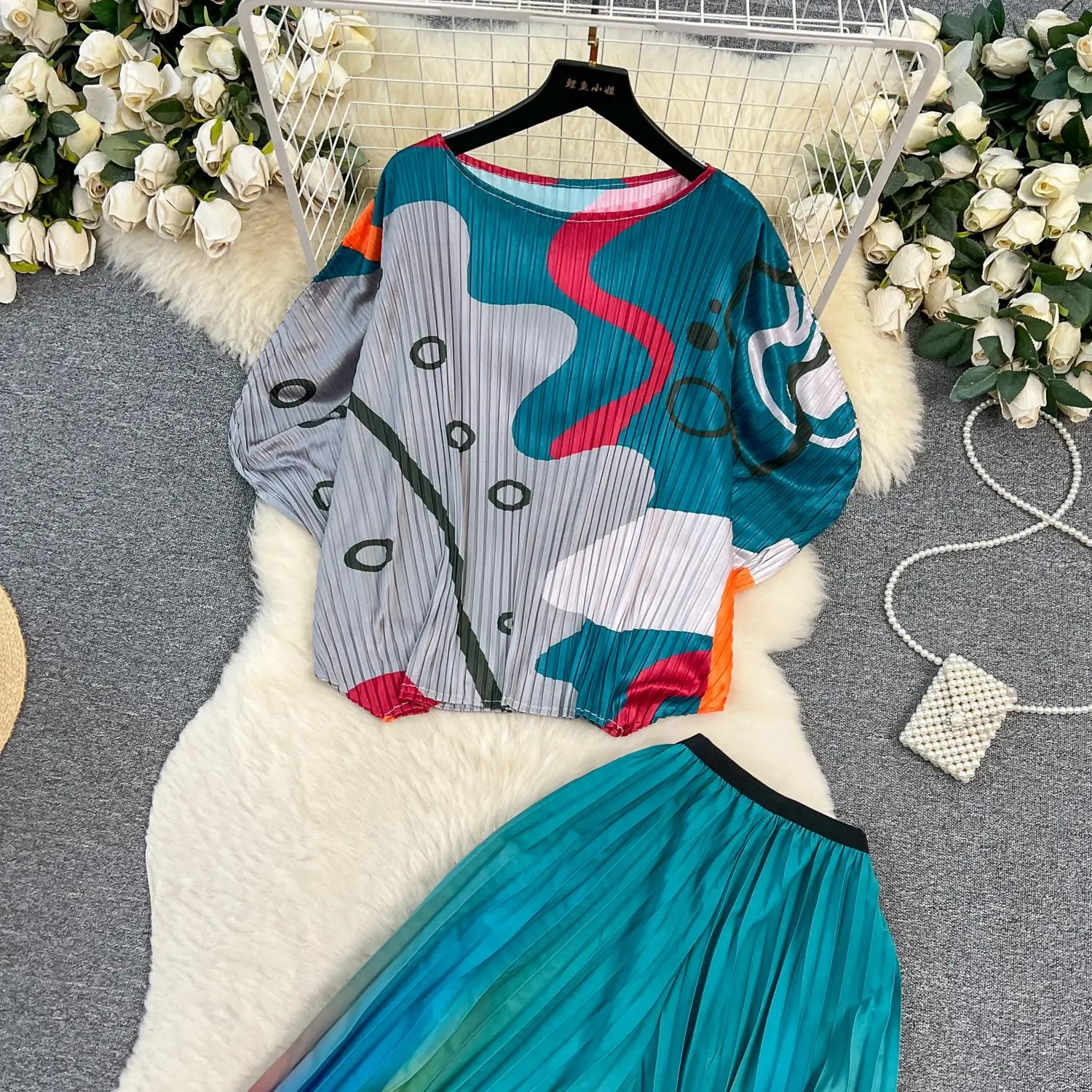 Woman Two Piece Pants Pleated Suit Women Batwing Sleeve Printed Loose Tops and Gradient Print Wide Leg Trouser Runway 2 Pieces Pant Set 2024