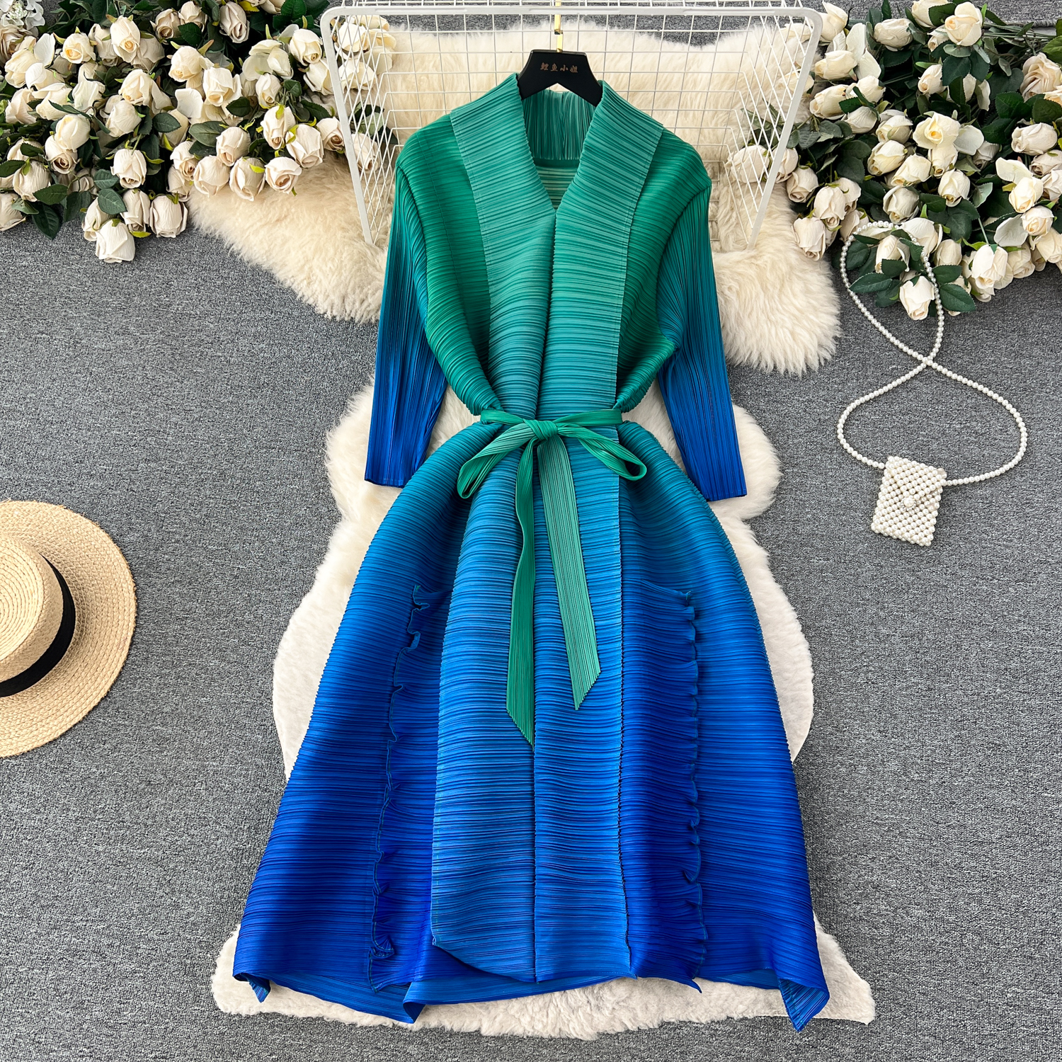 Womens Outerwear WomenTrench Coats Winter Clothes Spring Contrast Color Miyake Pleated Dress for Women Open Stitch Belt A-Line Midi Dress Ladies Party