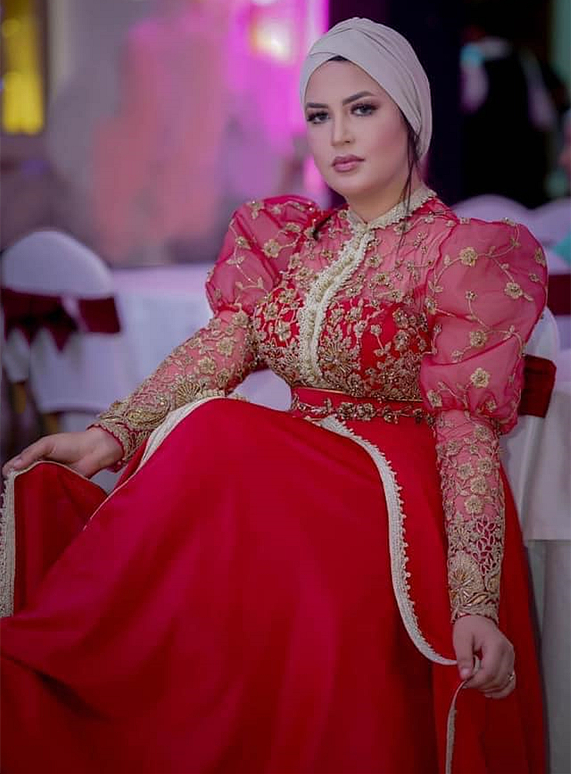 Elegant Red Moroccan Kaftan Evening Dresses With Gold Lace Appliques Empire Waist Plus Size Formal Dress 2024 Arabic Muslim Women Long Sleeves Celebri