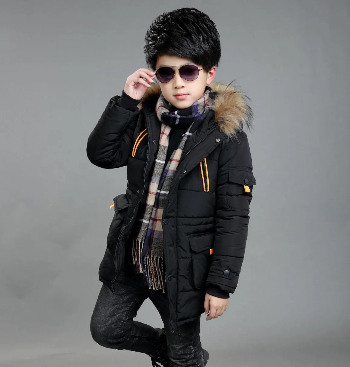 Jackets 2023 Big Size Teenager Thick Warm Winter Boys Jacket 2 Color Heavy Long Style Hooded Outerwear For Boy Children Windbreaker Coat 231013