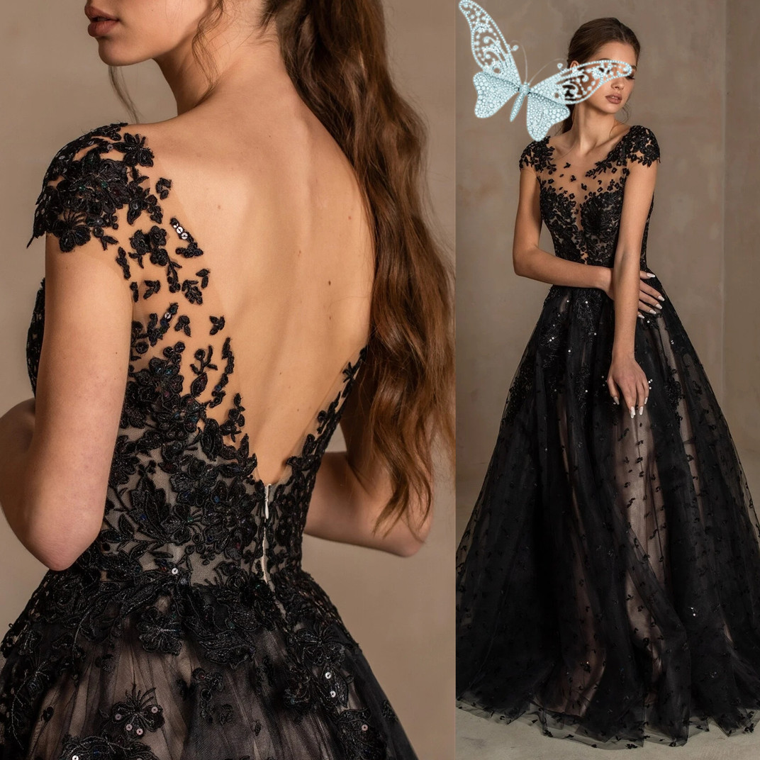 Pleat Bride Gown Long Sleeve Illusion Vestidos De Noiva Black Scoop Wedding Dress Tulle Lace Appliques