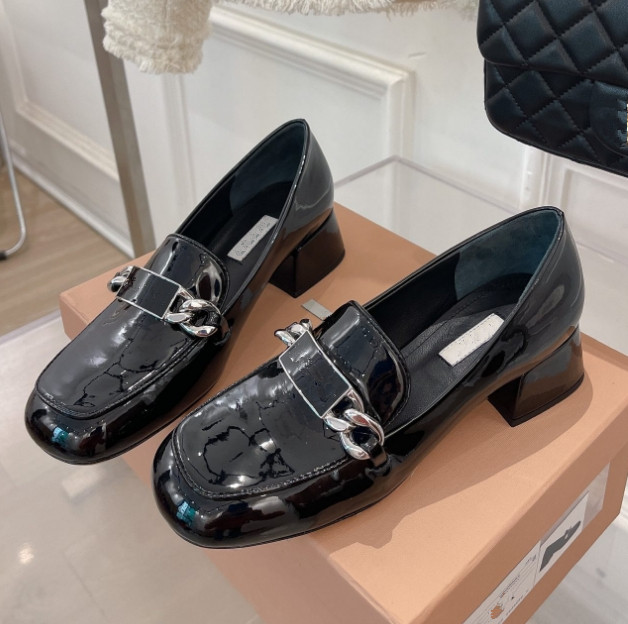 Women's Mium Loafer… - image