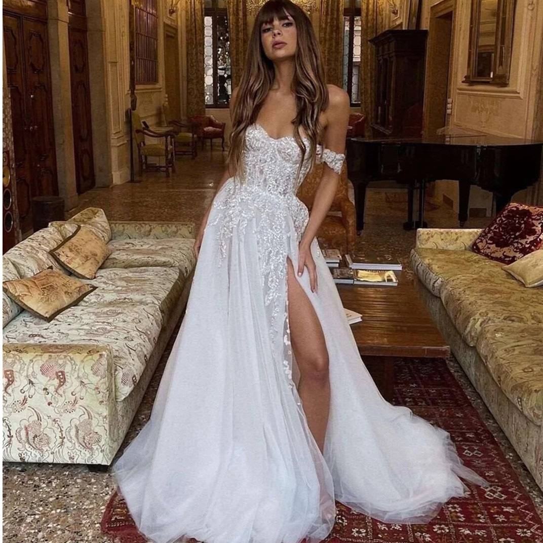 Modern Off The Shoulder Wedding Dress Sleeveless Pleats Satin A-Line Bride Gown Backless Sweep Train Vestido de novia
