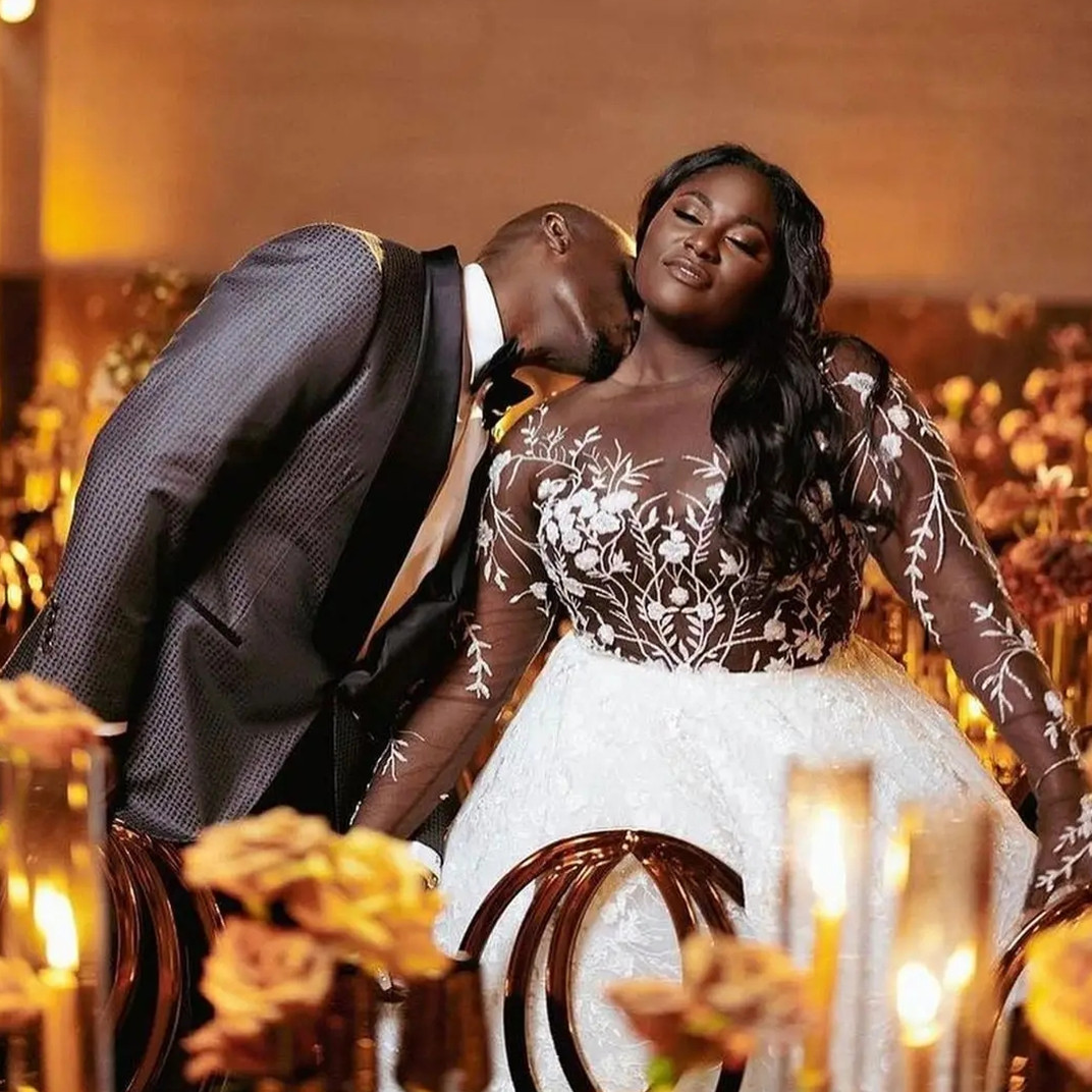 Aso Ebi Wedding Dresses Plus Size Appliques Beading Long Sleeves Bridal Gown Lace Up Back Wedding Vestidos Custom Made