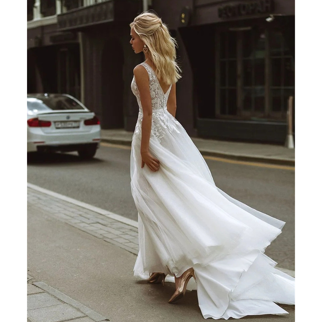 Boho Wedding Dress V-Neck Appliques Gown Button Beach Simple Bridal Robe Vestidos De Lace A-Line Tulle Bride Novia