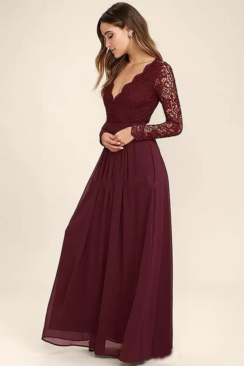 2023 Western Country Style Maroon Chiffon Bridesmaid Dresses Burgundy Lace Long Sleeves V-Neck Backless Beach Wedding Party Dresses Cheap