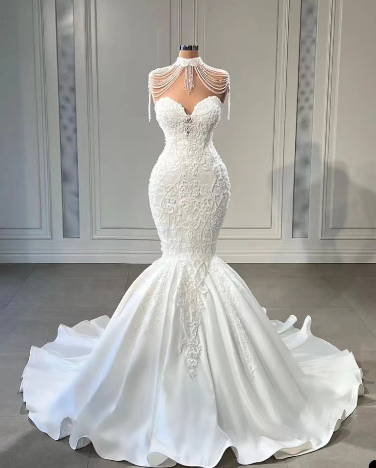 Necklace New Mermaid Wedding Dresses Jewel Neck Satin Shiny Gown White Lace Appliques Beads Corset Plus Size Crystals Illusion Bridal Gowns s
