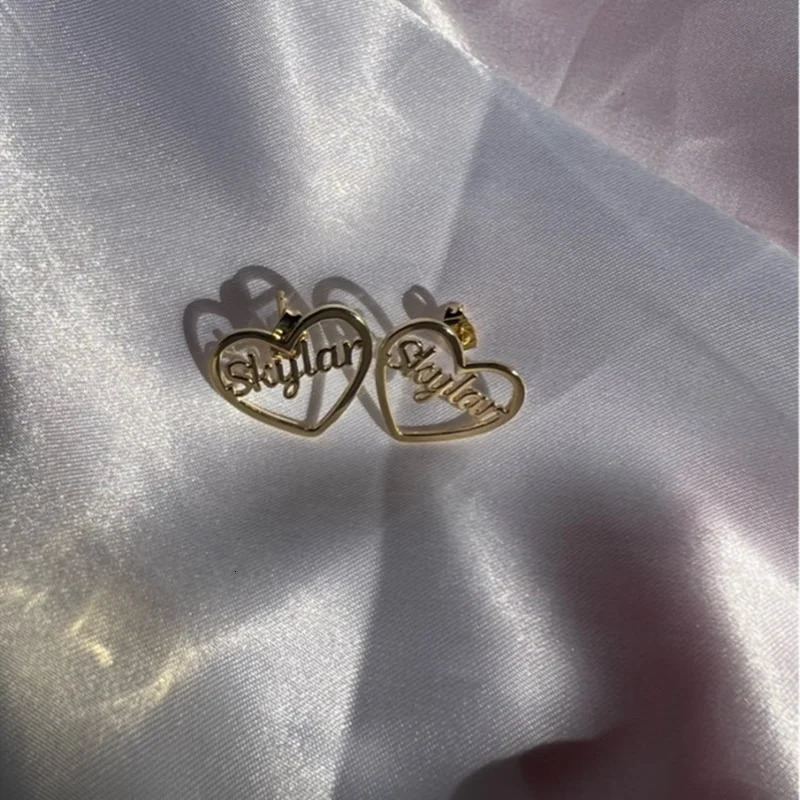 Hoop Huggie 3UMeter Heart Custom Name Stud Earrings For Girl Kid Personality Baby Cute Nameplate Earring Stainless Steel Gift 231016