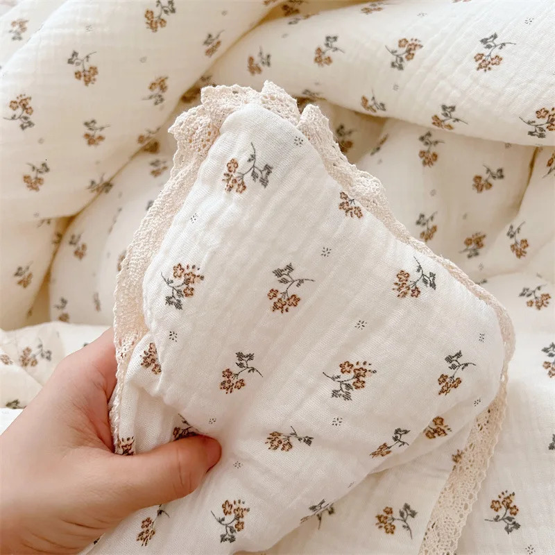 Quilts Vintage Floral Cotton Muslin Quilt for Autumn Winter Baby Boys Girls Comforter Kindergarten Infant Nap Cover 231017