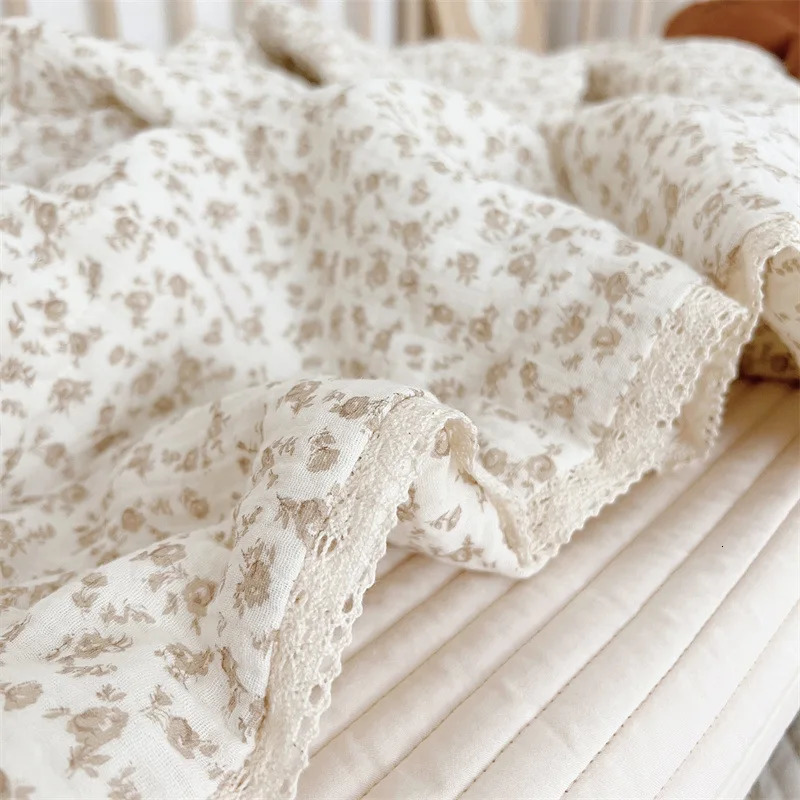 Quilts Cotton Mulsin Floral Baby Quilt and Pillow Nursery Crib Bedding Set 231017