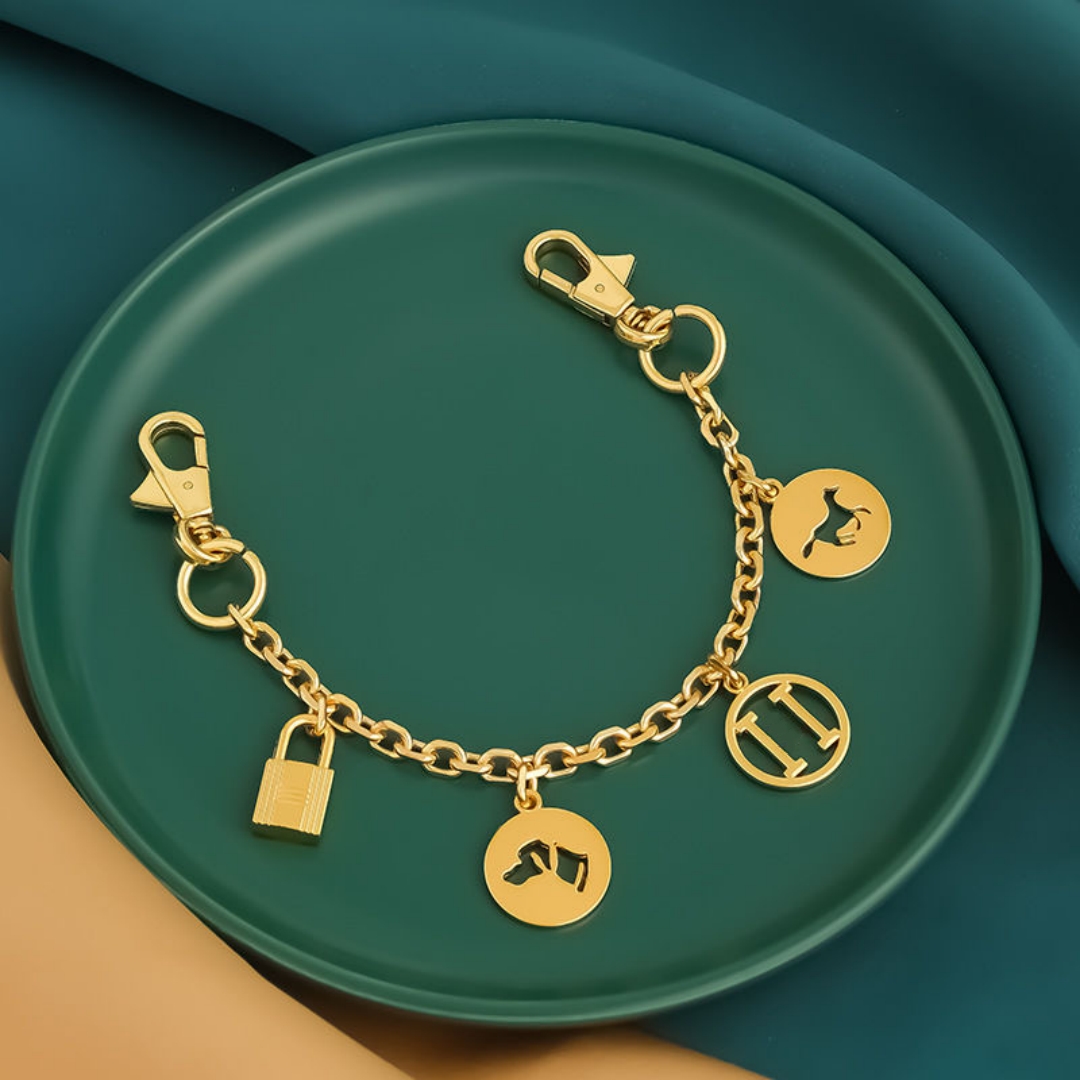 2023 Designer Platinum New Hardware Keychain Jewelry Womens Bag Decoration Chain Pendant handbag