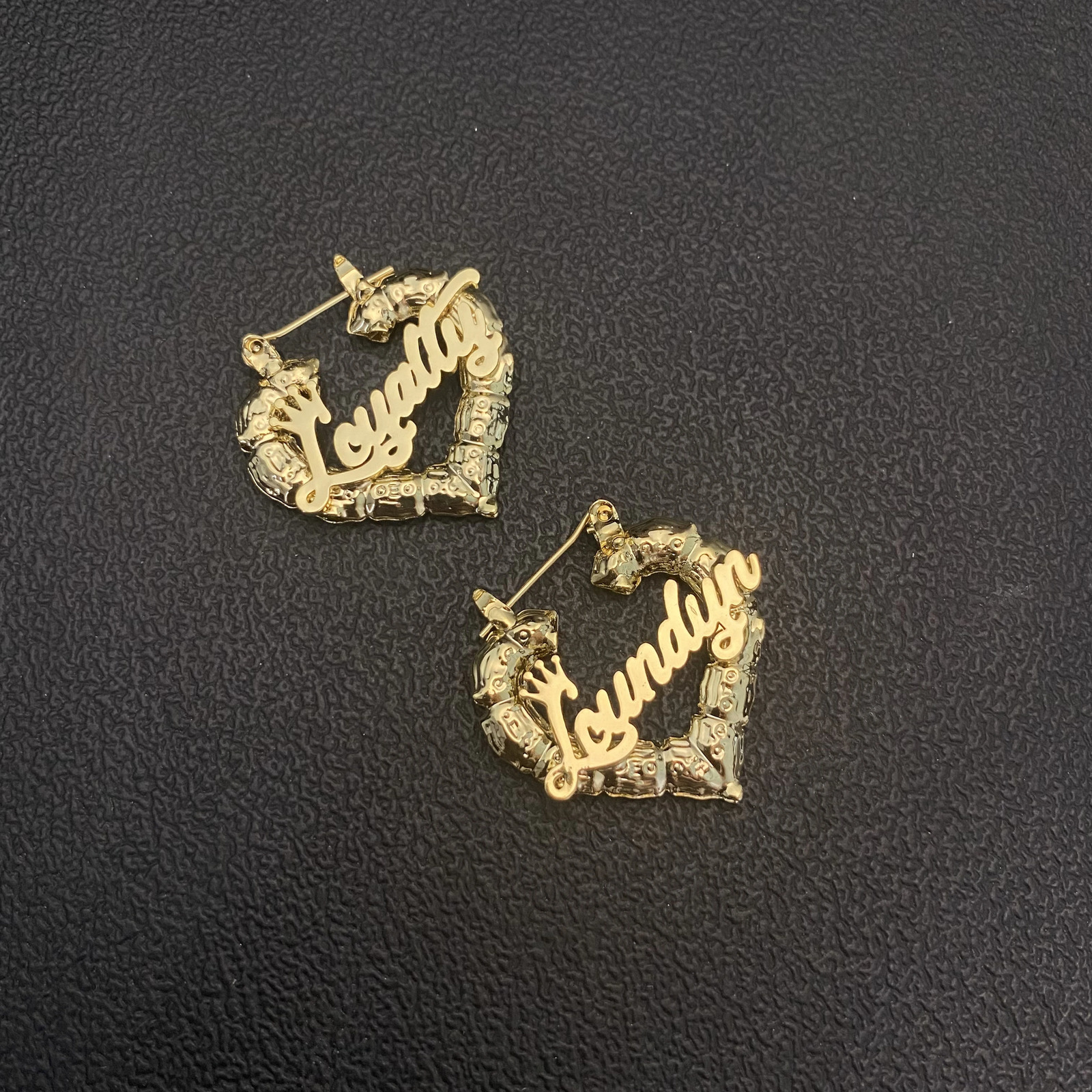 Hoop Huggie Custom 30mm Name Heart Bamboo Earrings Personalized Letter Name Twist Hoop Earrings For Girls Kids Baby Girls Child Anti-allergy 231016