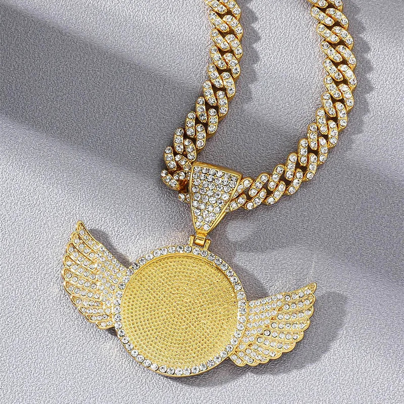 Chokers Picture frame Necklace Personalized for Men Women CZ Angel Wings Heart Medallion Customized P o Memory Pendant Chain 18 Inch 231016