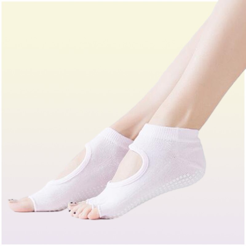 Whole2019 new dighole dispensing professional yoga socks ladies nonslip exposed toe backless gym fivefinger socks sports s