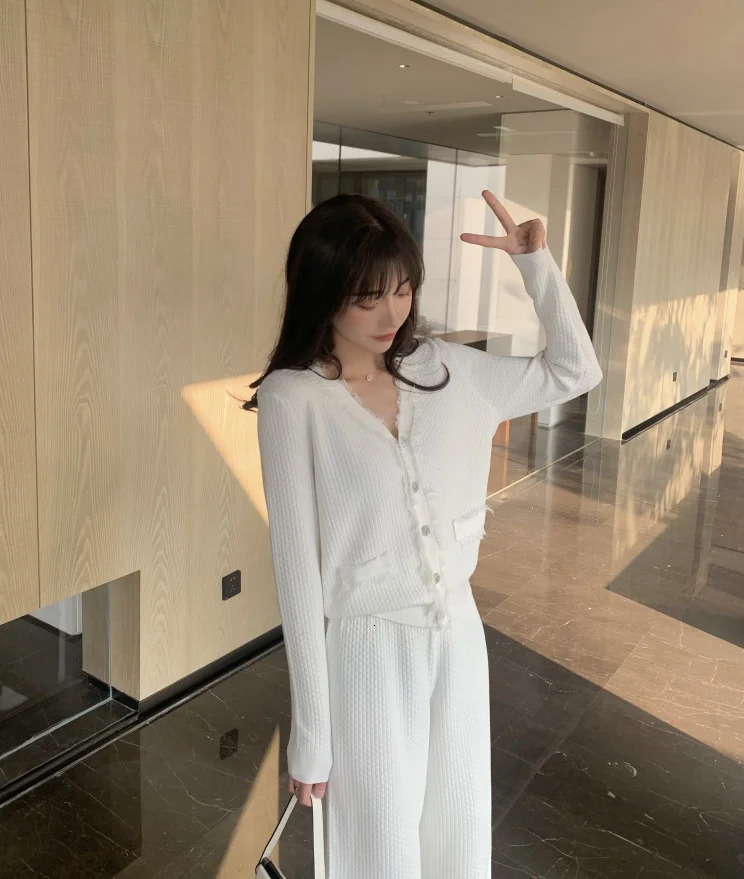 Women's Tracksuits Autumn Winter Women's Suit Knitted Tassel V-neck Cardigan Jacket Wide Leg Pants Casual Two Piece Set Women Elegant Korean