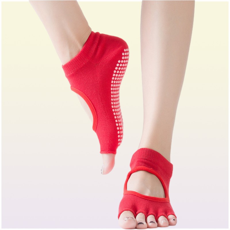 Whole2019 new dighole dispensing professional yoga socks ladies nonslip exposed toe backless gym fivefinger socks sports s