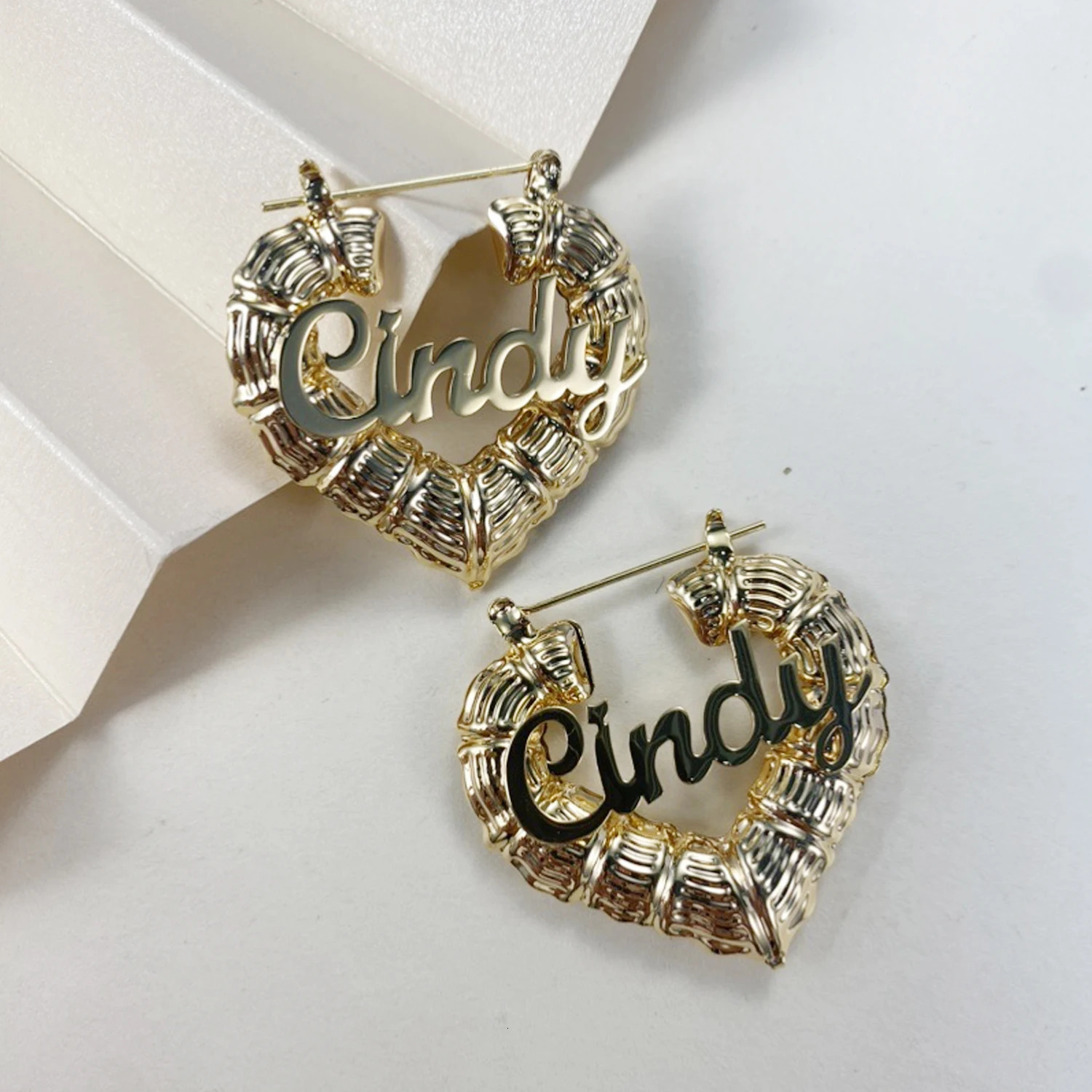 Hoop Huggie Qitian Kids Custom Bamboo Earrings Heart Name Bamboo Earrings Personalized Nameplate Earring For Women Christmas Jewelry Gift 231016